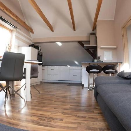 Moderne, Gemuetliche Dg-Wohnung In Ruhiger Lage Neunburg vorm Wald Esterno foto